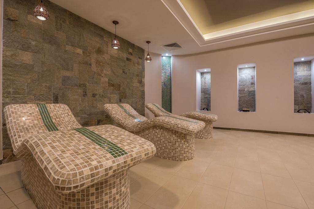 Hotel Lion 4*